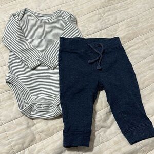 Old Navy Long Sleeve Onesie and Pants Outfit Bundle